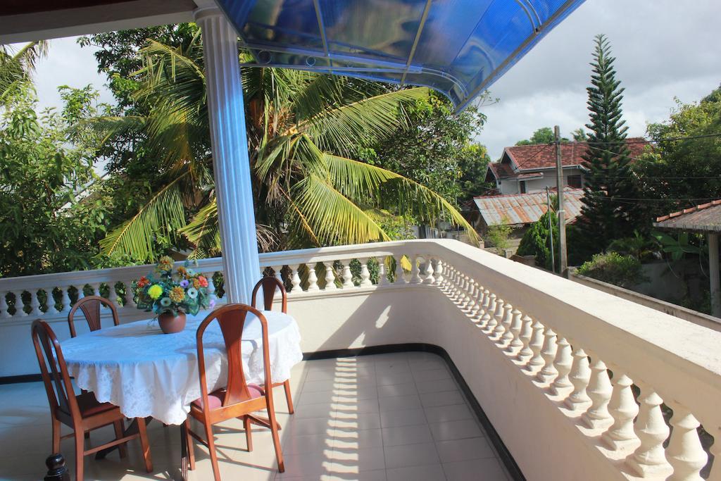 Guest Ryan Hotel คาตุนายากา ภายนอก รูปภาพ